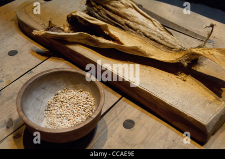 La Norvège, Nordland, archipel des Lofoten, Musée viking lofotr. borgelva. cuisine viking typique. Banque D'Images