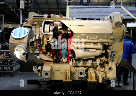 Napier deltic moteur marin diesel D18-25B également utilisée dans les locomotives diesel de deltic national Railway Museum York England uk Banque D'Images