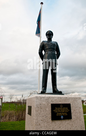 La police royale militaire Monument au National Memorial Arboretum Banque D'Images