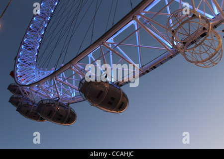 London Eye Purple Sky Banque D'Images