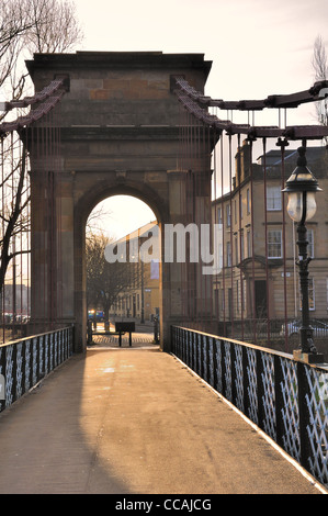 Pont suspendu et l'appui de grès sur Carlton Place, ville de Glasgow Banque D'Images