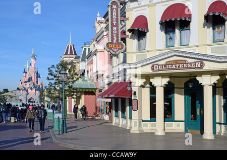 À l'intérieur du parc Disneyland près de Paris, France. Banque D'Images