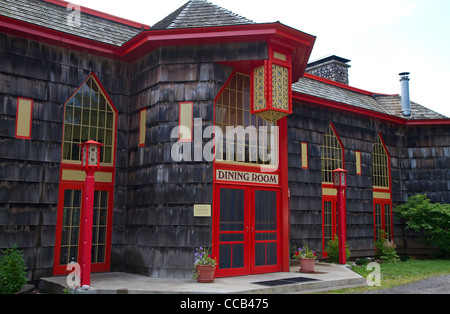 Le Naniboujou Lodge and Restaurant situé sur la rive nord du lac Supérieur, dans le comté de Cook, Minnesota, USA. Banque D'Images