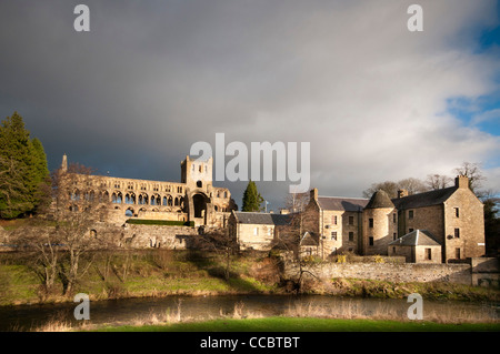 Abbaye de Jedburgh, ruines d'Abbaye Augustinienne qui a été fondée au 12ème siècle, est situé dans la ville de Jedburgh. Banque D'Images