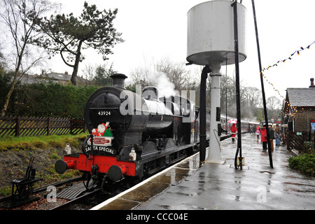 Santa spécial à ferme dans la pluie torrentielle-2 Banque D'Images