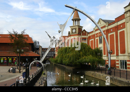 L'autonomisation, la sculpture sur la rivière Witham, Lincoln Banque D'Images