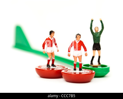 Vintage Subbuteo les joueurs de football et gardien de but Banque D'Images