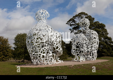 Spiegel par Jaume Plensa au Yorkshire Sculpture Park, Royaume-Uni Banque D'Images