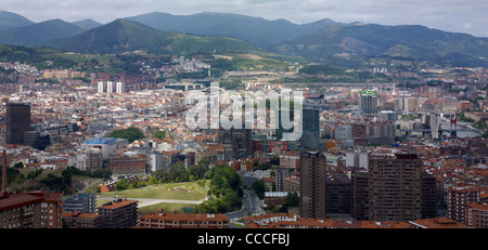 Plaza del gas, Aguilar y varona arquitectos asociados slp, avec vue sur la ville de Bilbao plaza del gas Banque D'Images