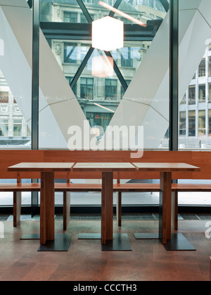 Kevin Allsop Architectes Konditor et Cook St Mary Axe le Gherkin London Meubles conçus dans le cadre du Cafe Par Kevin Allsop Banque D'Images