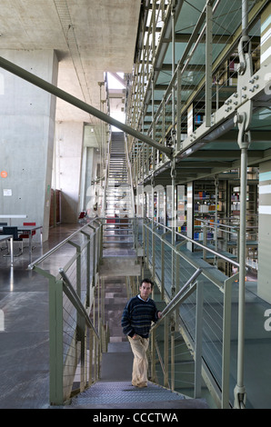 La ville de Mexico a récemment rouvert Biblioteca Vasconcelos est un exemple exceptionnel d'un Digital-Age contemporain Bibliothèque, de ne pas Banque D'Images