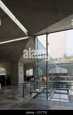 La ville de Mexico a récemment rouvert Biblioteca Vasconcelos est un exemple exceptionnel d'un Digital-Age contemporain Bibliothèque, de ne pas Banque D'Images