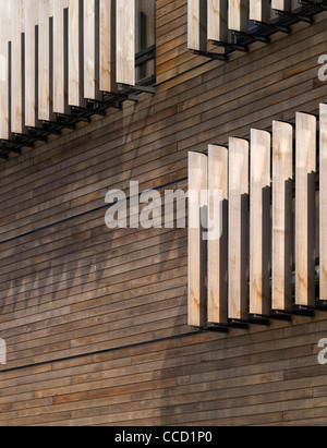 Avec un atrium pleine hauteur au coeur de la construction Three-Story, la vie sociale de l'école tourne autour de Banque D'Images