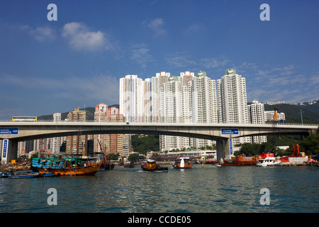 Le port d'Aberdeen et Ap Lei Chau Hong Kong Hong Kong Chine pont Asie Banque D'Images