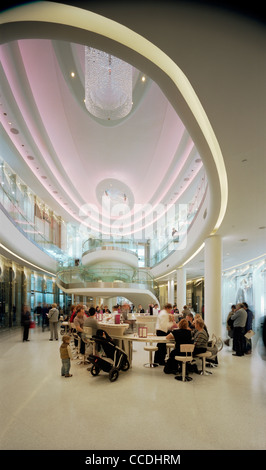 Centre Commercial Westfield LONDON - LE VILLAGE Banque D'Images