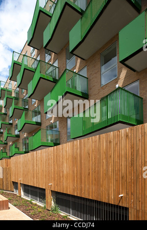 Le logement abordable conçu par Czwg Architectes pour logement en groupe réseau Park Royal Banque D'Images