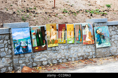 Peintures exposées près de St Andrew's Church dans usviz Andriyivsky, Podil, Kiev, Ukraine, Europe de l'Est Banque D'Images