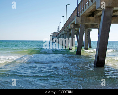 La jetée de pêche à Gulf Shores, AL Banque D'Images