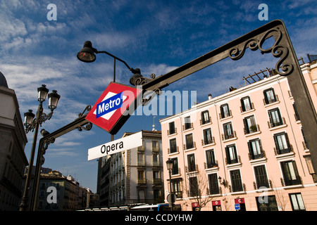 La station de métro Opera, Plaza de Isabel II, Madrid, Espagne. Banque D'Images