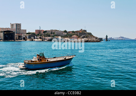 Deux croisières sur un bateau à moteur à Marseille, Provence, France Banque D'Images