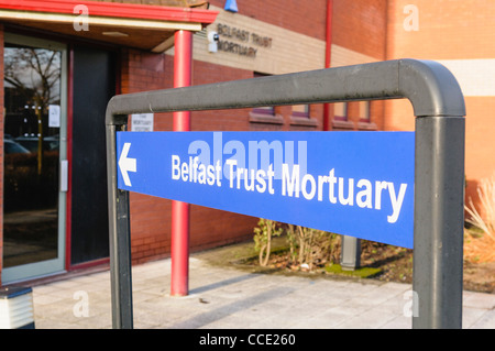 Les panneaux pour Belfast, Belfast mortuaires de fiducie Banque D'Images