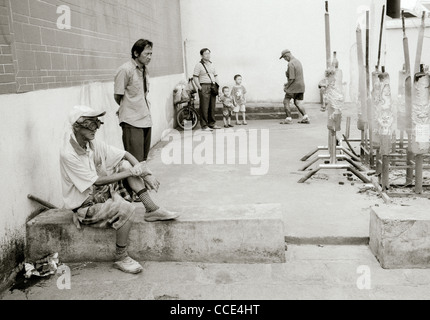 La photographie de voyage - pèlerins au Temple Kuan Yin Teng dans Chinatown à George Town dans l'île de Penang en Malaisie en Asie du Sud-Est Extrême-Orient. Les gens Banque D'Images