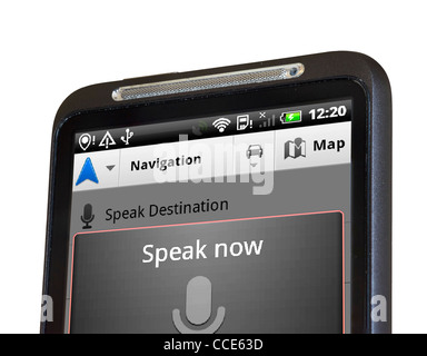 La reconnaissance vocale sur Google Maps Navigation avec un smartphone HTC Banque D'Images