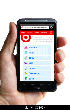 Achat en ligne à cible avec un smartphone HTC Banque D'Images