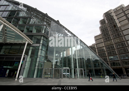 Le Cardinal Place, construire une dans la rue Victoria - Londres, Angleterre Banque D'Images