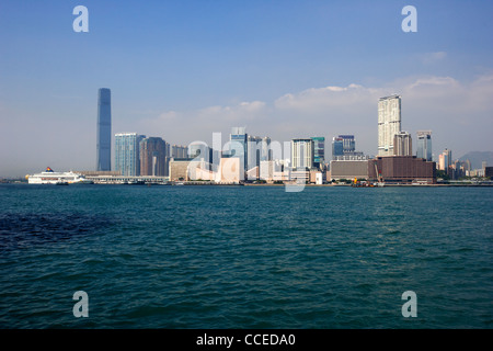 Vue sur le port victoria de Kowloon Tsim Sha Tsui Hong kong skyline de Hong Kong Chine Asie Banque D'Images