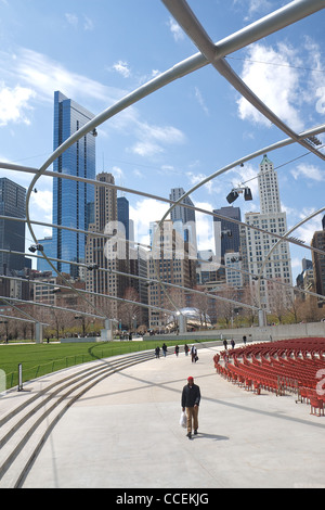 Le Pritzker Pavilion, dans le Millennium Park de Chicago. Banque D'Images