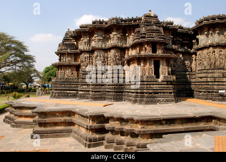 Hoysaleswara temple à halebidu,karnataka,Inde.Cette architecture hoysala est un trésor des plus belles sculptures sur pierre en Inde. Banque D'Images