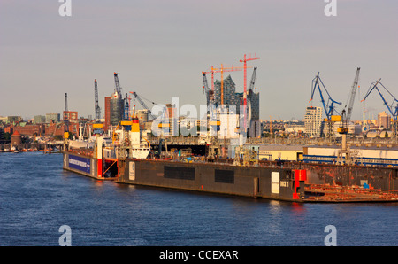 Les quais flottants de chantier naval Blohm & Voss, Hambourg, Allemagne Banque D'Images