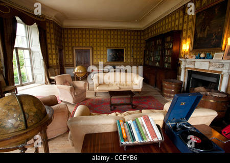 Salle de dessin intérieur de Strokestown Park House, un hôtel particulier de style palladien géorgienne et Museum de Strokestown, comté de Roscommon, Irlande. Banque D'Images