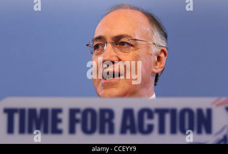 Michael Howard parle à la Conférence sur le dernier jour de la Conférence du printemps à Brighton. Photo par James Boardman. Banque D'Images