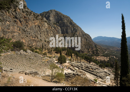 Le temple d'Apollon et le théâtre antique de Delphes, Grèce Banque D'Images