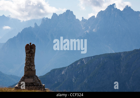 Vues des Cadini di Misurina vu de Tre Cime di Lavaredo, dans l'Italien cols alpins Banque D'Images