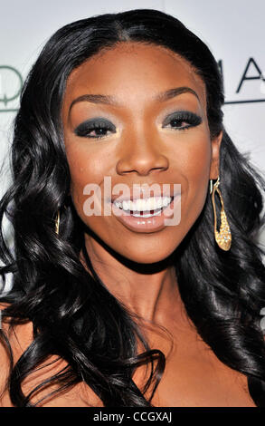 Dec 30, 2010 - Las Vegas, Nevada, États-Unis - Singer BRANDY arrive à l'ouverture du chapiteau discothèque à l'ambiance cosmopolite de Las Vegas le 30 décembre 2010 à Las Vegas, Nevada. (Crédit Image : © David Becker/ZUMAPRESS.com) Banque D'Images