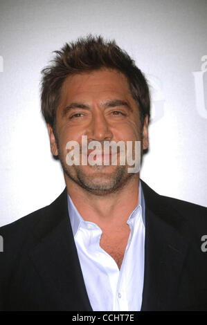 15 déc., 2010 - Hollywood, Californie, États-Unis - Javier Bardem lors de la première de la nouvelle animation des curiosités touristiques de BIUTIFUL, tenue à la Directors Guild of America Theatre, le 14 décembre 2010, à Los Angeles , ca.. K67021MGE.(Image Crédit : © Michael Germana/Globe Photos/ZUMAPRESS.com) Banque D'Images