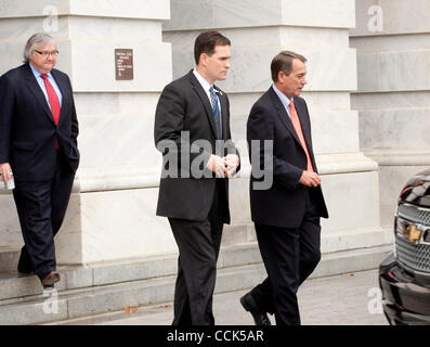 30 nov., 2010 - Washington, District of Columbia, États-Unis - Rempl. JOHN BOEHNER (R-OH) se prépare à quitter pour la Maison Blanche pour rejoindre haut républicains pour une réunion avec le président Obama le mardi (crédit Image : ©/ZUMAPRESS.com) Marovich Pete Banque D'Images