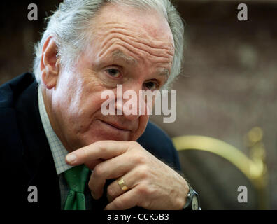 30 nov., 2010 - Washington, District of Columbia, États-Unis - le Sénateur Tom Harkin (D-IA) et Mike ENZI (R-TX) parler à la presse au sujet de la sécurité alimentaire Projet de loi qui a été adopté par le Sénat le mardi. (Crédit Image : ©/ZUMAPRESS.com) Marovich Pete Banque D'Images