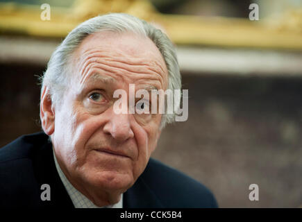 30 nov., 2010 - Washington, District of Columbia, États-Unis - Le Sénateur Tom Harkin (D-IA) parle à la presse au sujet de la sécurité alimentaire Projet de loi qui a été adopté par le Sénat le mardi. (Crédit Image : ©/ZUMAPRESS.com) Marovich Pete Banque D'Images