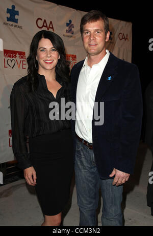 LAUREN GRAHAM ET PETER KRAUSE arrive pour la 8e conférence annuelle "actes d'Amour" à l'appui de sensibilisation à l'autisme au CAA. (Crédit Image : © Lisa O'Connor/ZUMApress.com) Banque D'Images