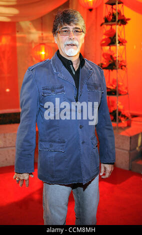 Nov 9, 2010 - Nashville, Tennessee, USA - Musicien RANDY OWEN arrive sur le tapis rouge à la 58e Prix annuel pays IMC qui a eu lieu à l'Édifice de l'IMC. Copyright 2010 Jason Moore. (Crédit Image : © Jason Moore/ZUMApress.com) Banque D'Images