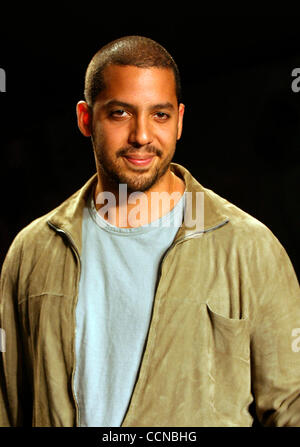 Sep 12, 2004 ; New York, NY, USA ; à l'Illusionniste DAVID BLAINE Jennifer Nicholson Spring/Summer 2005 Fashion Show à la Fashion Week d'Olympus. Banque D'Images