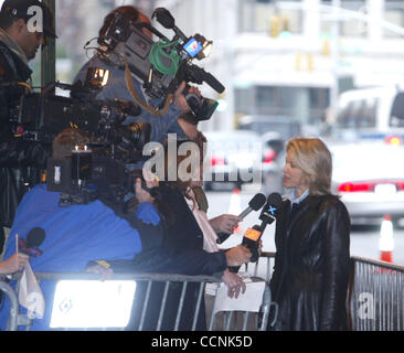 Oct 29, 2004 ; New York, NY, USA ; PAULA ZAHN Christopher Reeve au service commémoratif à la Julliard Theatre au Lincoln Center for the Performing Arts. Banque D'Images