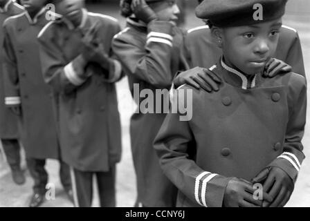 Mar 16, 2004 - Cleveland, Ohio, États-Unis - à partir d'un très jeune âge, les enfants apprennent la vie sociale, religieuse et politique de la nation de la doctrine de l'Islam. Ils sont invités à participer à des événements qui illustrent efficacement l'idéologie. Leur éducation et de l'endoctrinement à la movem Banque D'Images