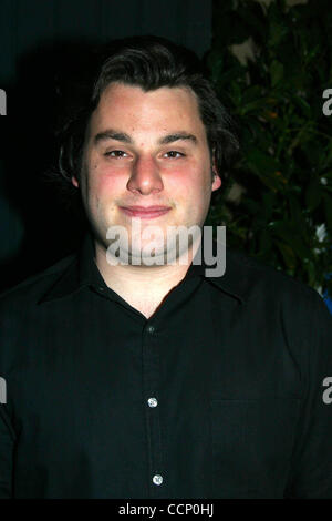 25 avril 2003 - Hollywood, Californie, États-Unis - I7566CHW.REVENANT MICKEY STERN SOULIGNE L'INAUGURATION AVEC PARTIE À DOMINICK'S.DOMINICK'S RESTAURANT ET BAR, LOS ANGELES, CA.04/25/2003. / / 2003.BRETT TABISEL Crédit : Image(Â© Clinton Wallace/Globe Photos/ZUMAPRESS.com) Banque D'Images