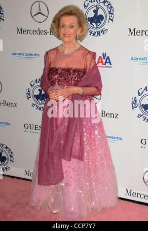 Le 23 octobre 2010 - Los Angeles, Californie, États-Unis - Barbara Davis participant à la 32e assemblée annuelle de l'espoir Carrousel ballon tenu au Beverly Hilton Hotel à Beverly Hills, Californie Le 23 octobre 2010. 2010.K66611LONG.(Image Crédit : Â© D. Long/Globe Photos/ZUMApress.com) Banque D'Images