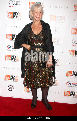 Le 2 octobre 2010 - New York, New York, États-Unis - l'actrice Helen Mirren assiste à la première de "La tempête" qui a eu lieu pendant le 48ème Festival du Film de New York à l'Alice Tully Hall, Lincoln Center. (Crédit Image : © Kaszerman ZUMApress.com)/Nancy Banque D'Images